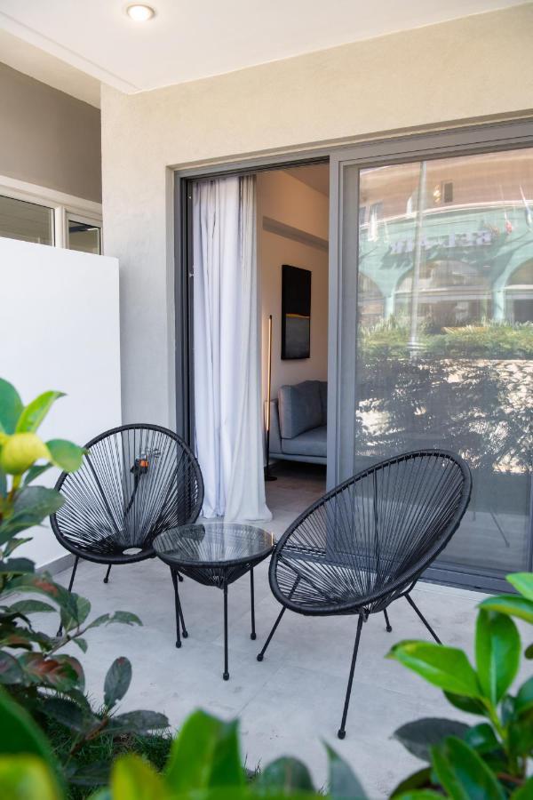 Azul Apartments Nydrí Eksteriør bilde